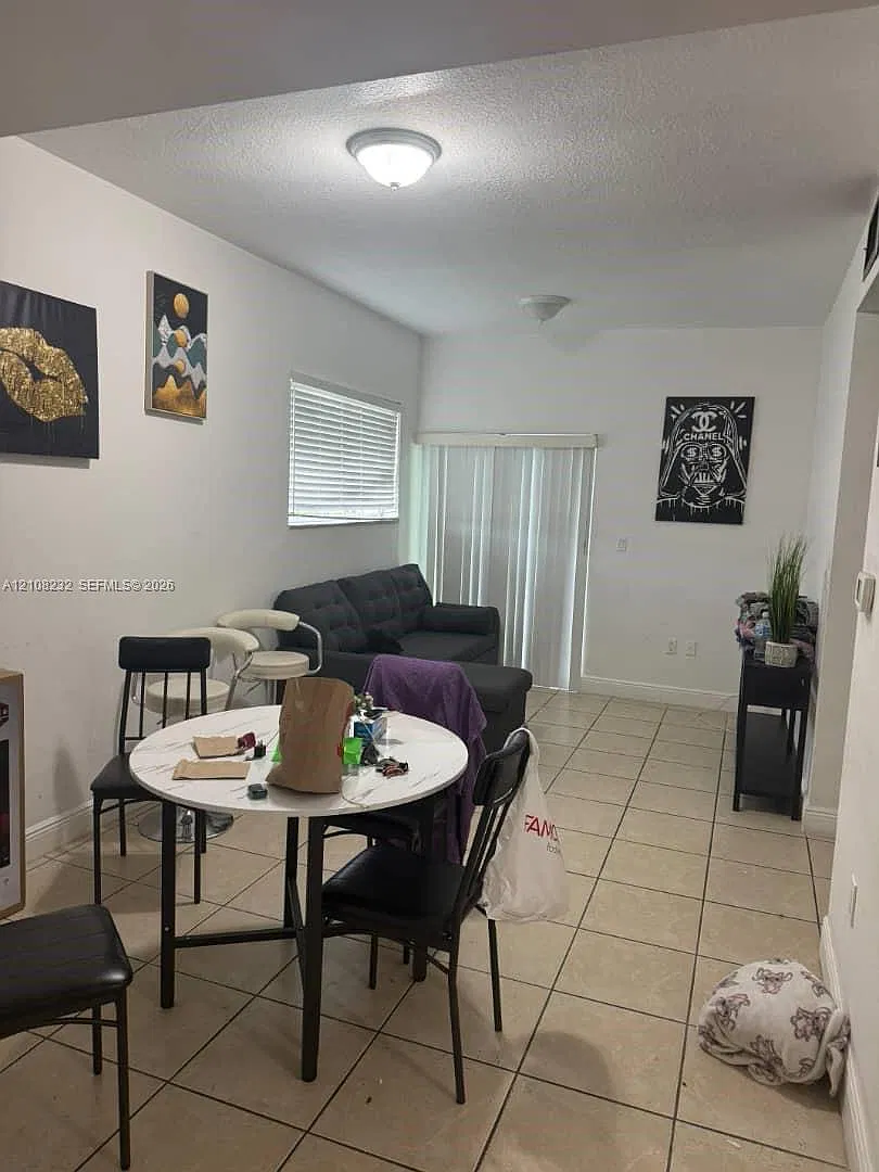 2210 NW 34th St — Photo 3