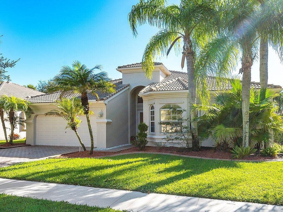 1st image of 6424 Stonehurst Cir