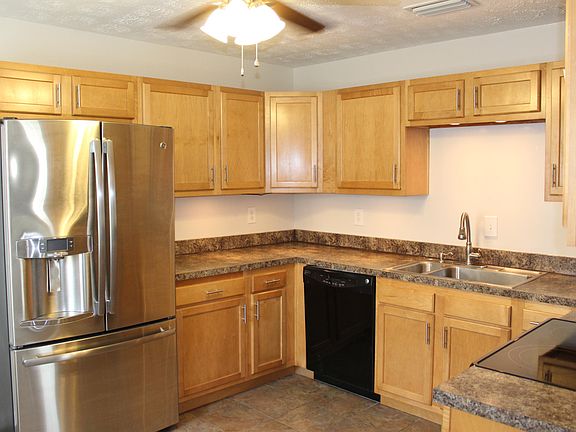 4th image of 601 Upper 8th Ave S