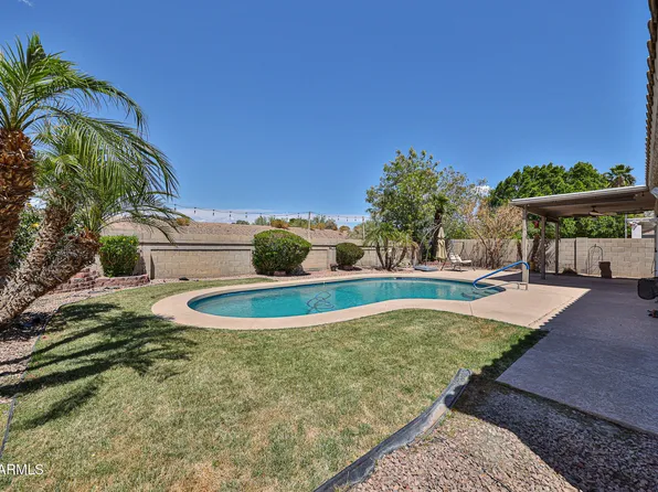 11518 W Palm Brook Dr, Avondale, AZ 85392