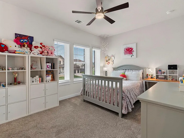 460 Constitution Way — Photo 32