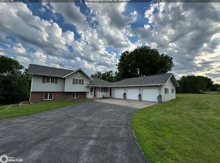 21 River Oaks, Humboldt, IA 50548