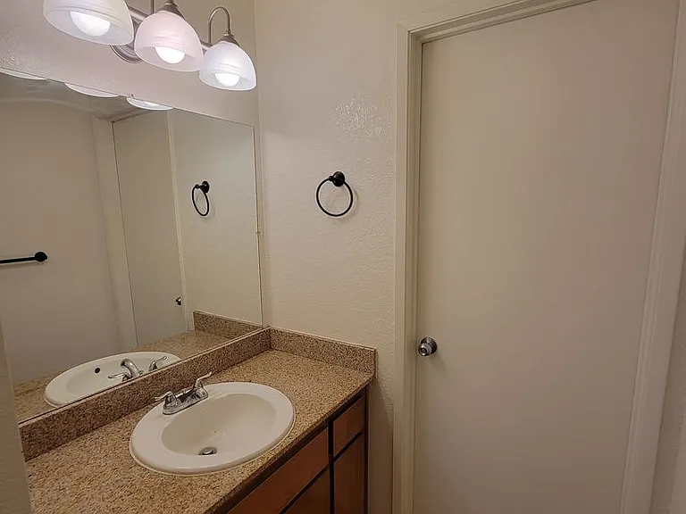 2055 Amanda Way #7 — Photo 24