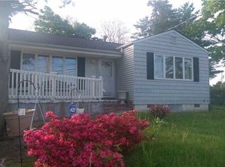 134 Hilltop Dr, Brentwood, NY 11717