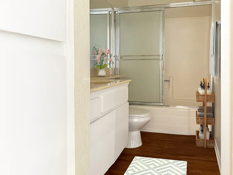 Villa Tarzana Apartment Homes — Photo 14