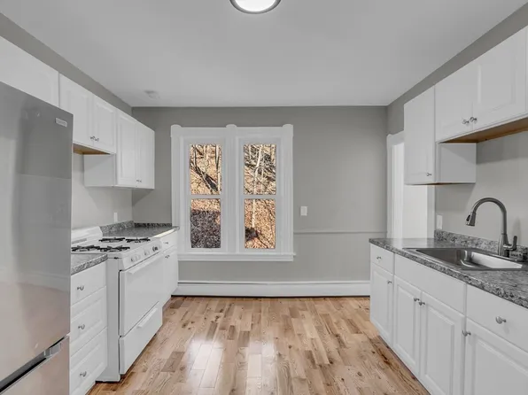220 Pine St, Gardner, MA 01440