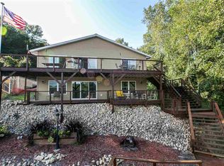 24498 204th Ave, Manchester, IA 52057