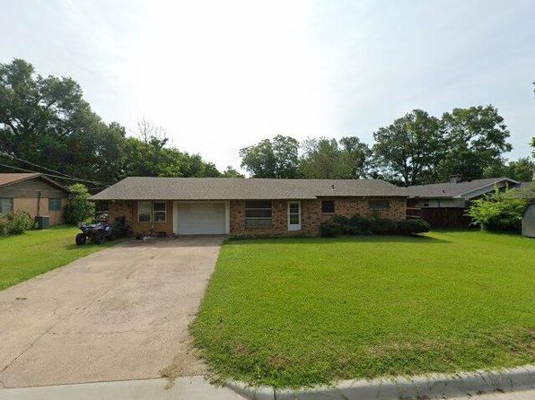 1410 Holiday Dr