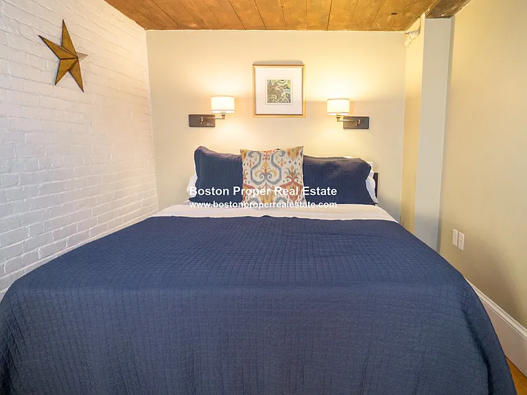 113 Beacon St #5R — Photo 12