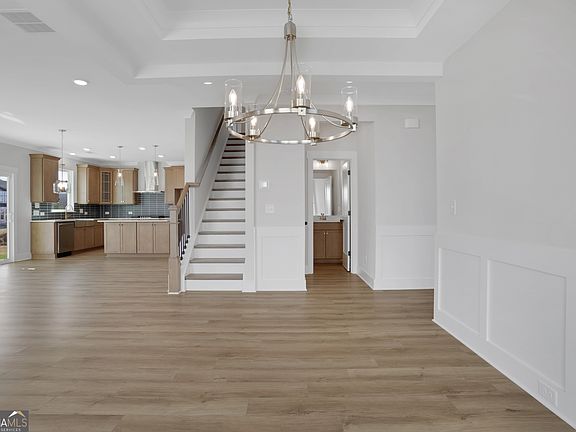 7th image of this home