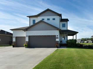 1413 W Summerwood Trl, Dilworth, MN 56529
