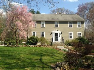 176 Fruit St, Hopkinton, MA 01748