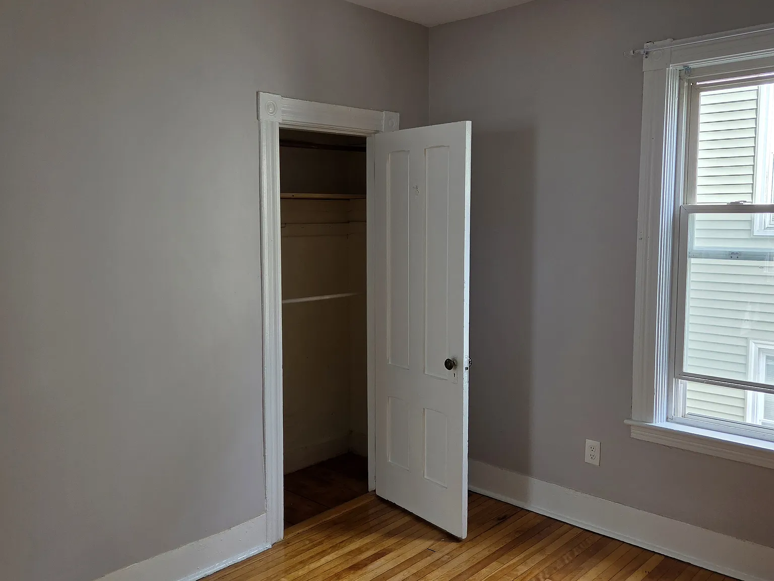 4 bed, 1400 sqft, $2,500 — Photo 4