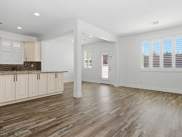 1053 Cactus Rock St — Photo 16