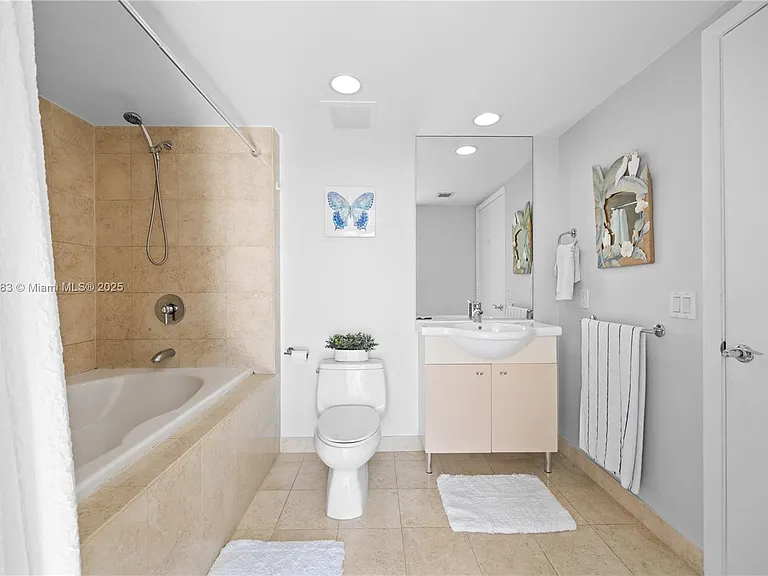 1830 S Ocean Dr #1807 — Photo 18