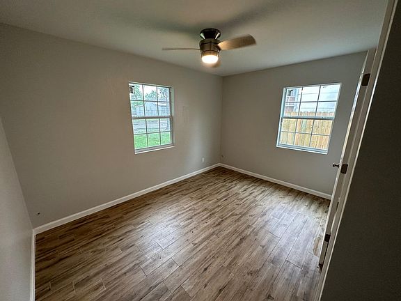 4th image of 2218 Rose St