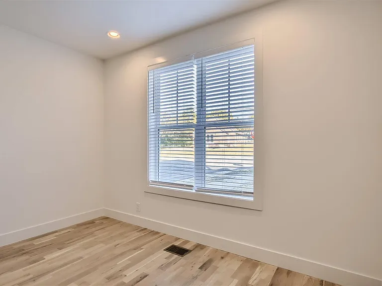 401 Serenity Ln — Photo 18