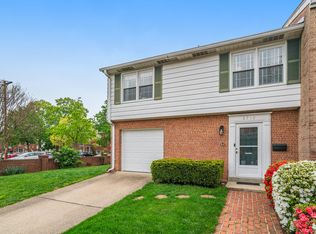 3710 12th St S, Arlington, VA 22204