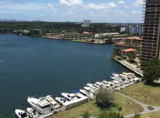 250 174th St #16, Sunny Isles Beach, FL 33160