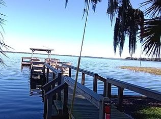 802 Pine Dr, Leesburg, FL 34788