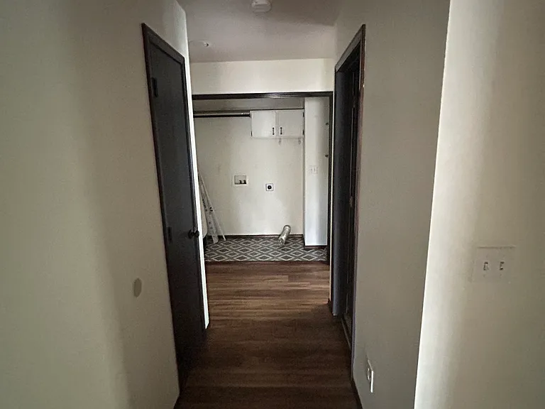 4227 E 38th Ave — Photo 8