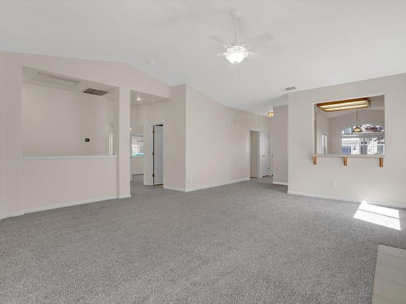 4th image of 817 Eucalyptus Court