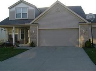 8308 Robinwood Ter, Macedonia, OH 44056