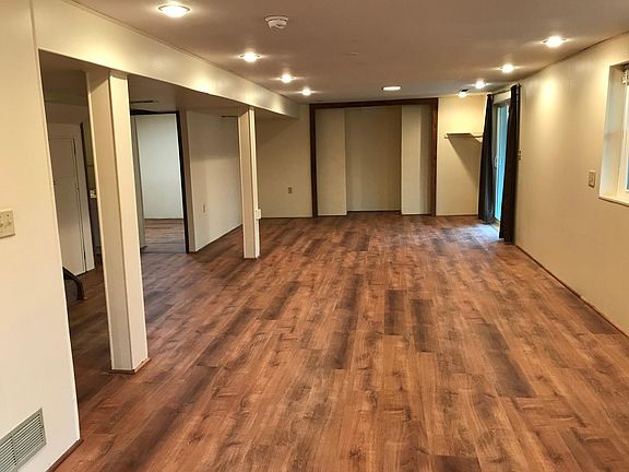3rd image of 7930 Winterberry Pl