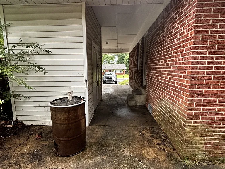 9 Waverly Dr — Photo 25
