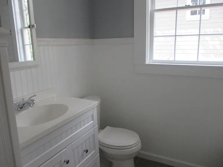 2047 Forbes St — Photo 17