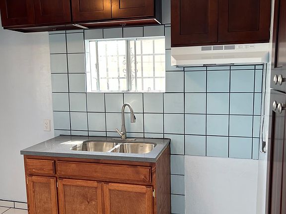 2nd image of 5546 Gage Ave