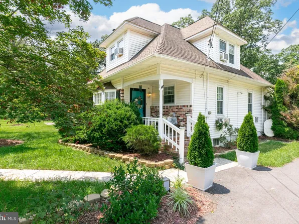 702 Kayser Ave, Pine Hill, NJ 08021