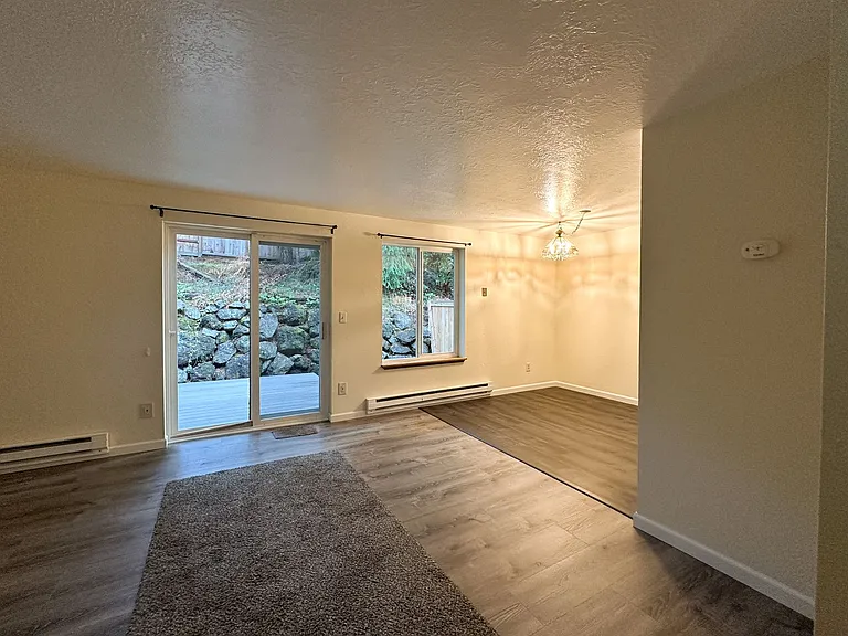 7646 Shilohwood Pl NW — Photo 6