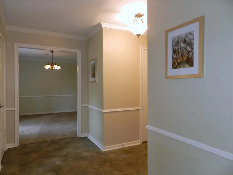 9403 Oxted Ln — Photo 4