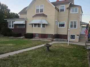 1545 Roberts Ave, Whiting, IN 46394
