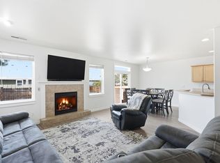1610 W Carson Ave, Sisters, OR 97759