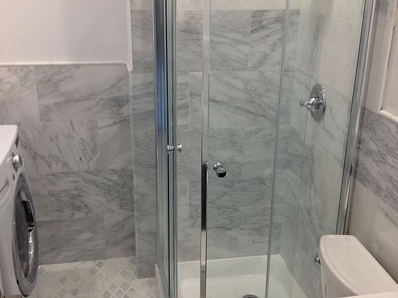 3rd image of 416 W 49th St #5A1