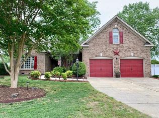 7932 Lester Dr, Fayetteville, NC 28311