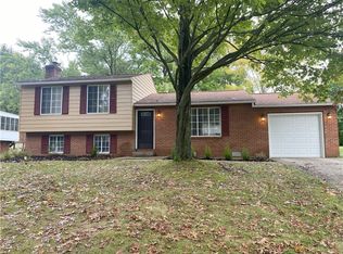 660 Lyle Dr, Hermitage, PA
