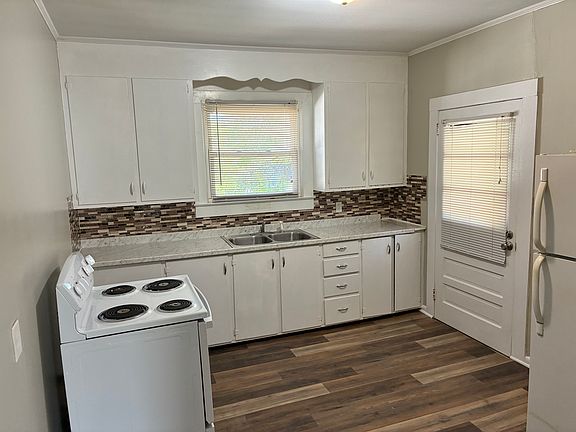 3rd image of 204 Corban Ave SE #204
