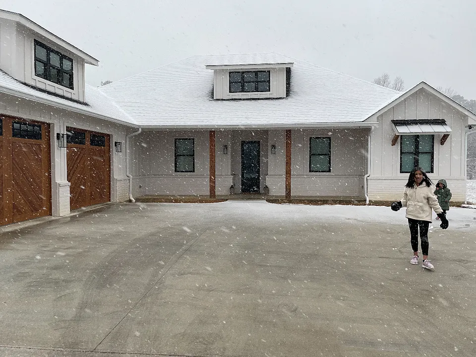 209 Brentwood Dr