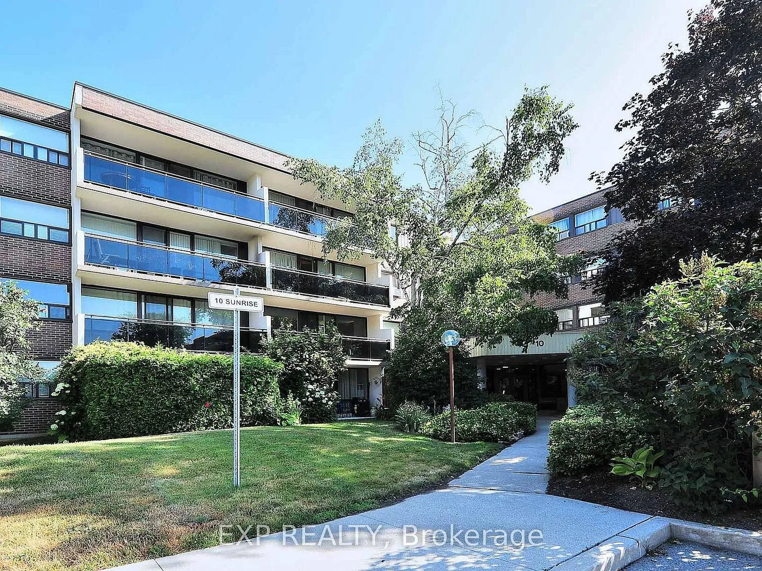 3 bed, $2,650 — Photo 1