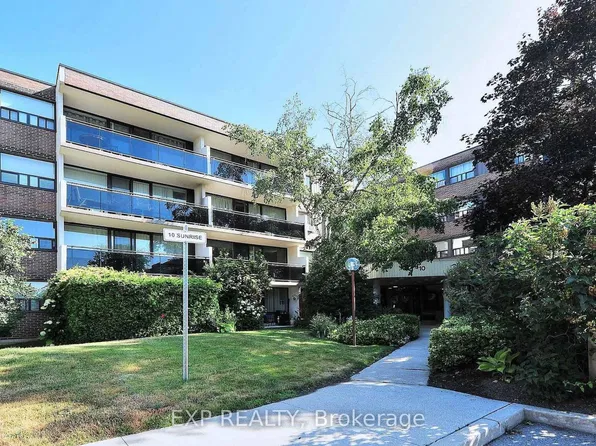 10 Sunrise Ave #214, Toronto, ON M4A 2R1