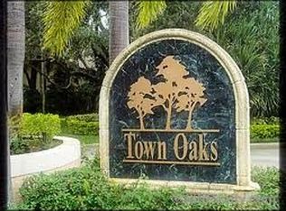 1009 Raintree Ln, Palm Beach Gardens, FL 33410