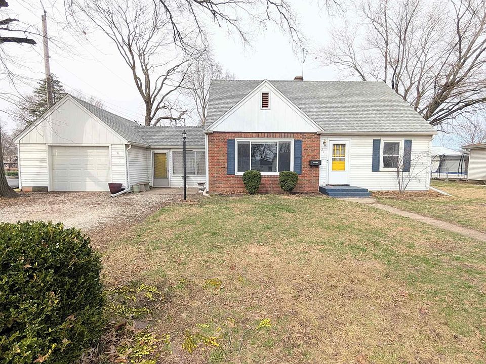 1st image of 323 W Hilda Ct