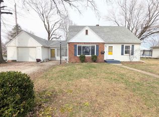 323 W Hilda Ct, Chillicothe, IL 61523