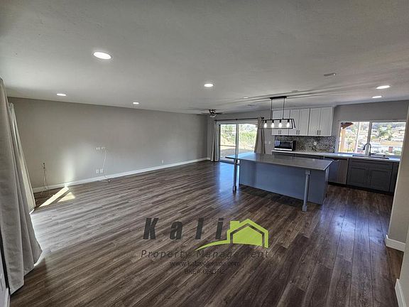 3rd image of 1229 Peterlynn Dr