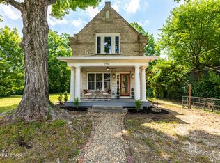 3738 Speedway Cir, Knoxville, TN 37914
