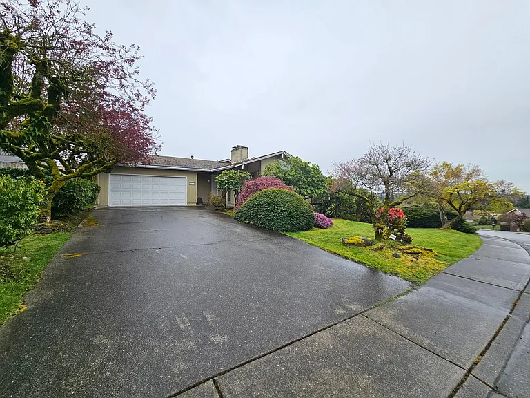 12151 SE 15th St — Photo 29