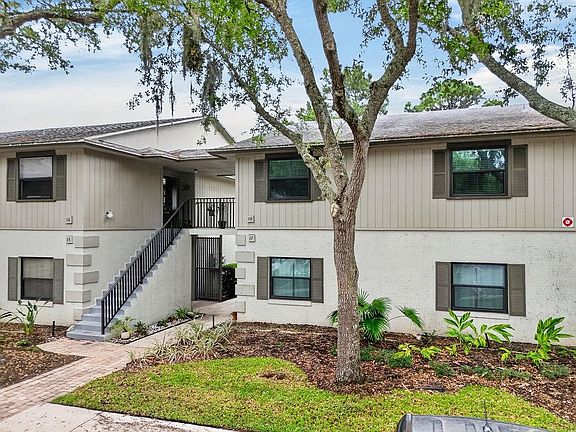 2nd image of 18 Talavera Ct #18